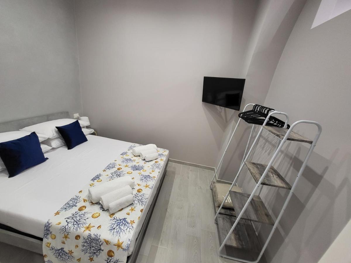Casa Vacanze Manthy Posizione Centrale Bari Exterior foto